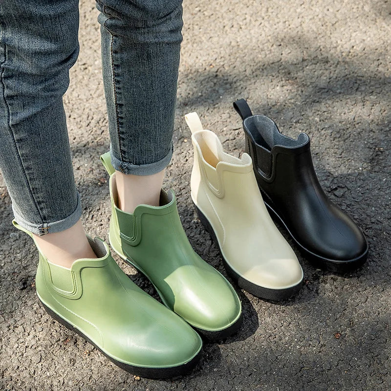 Summer Women's PVC Short Rain Boots British Style Platform Anti-slip Work Boots Outdoor Fishing Flat Rubber Boots Botas De Mujer